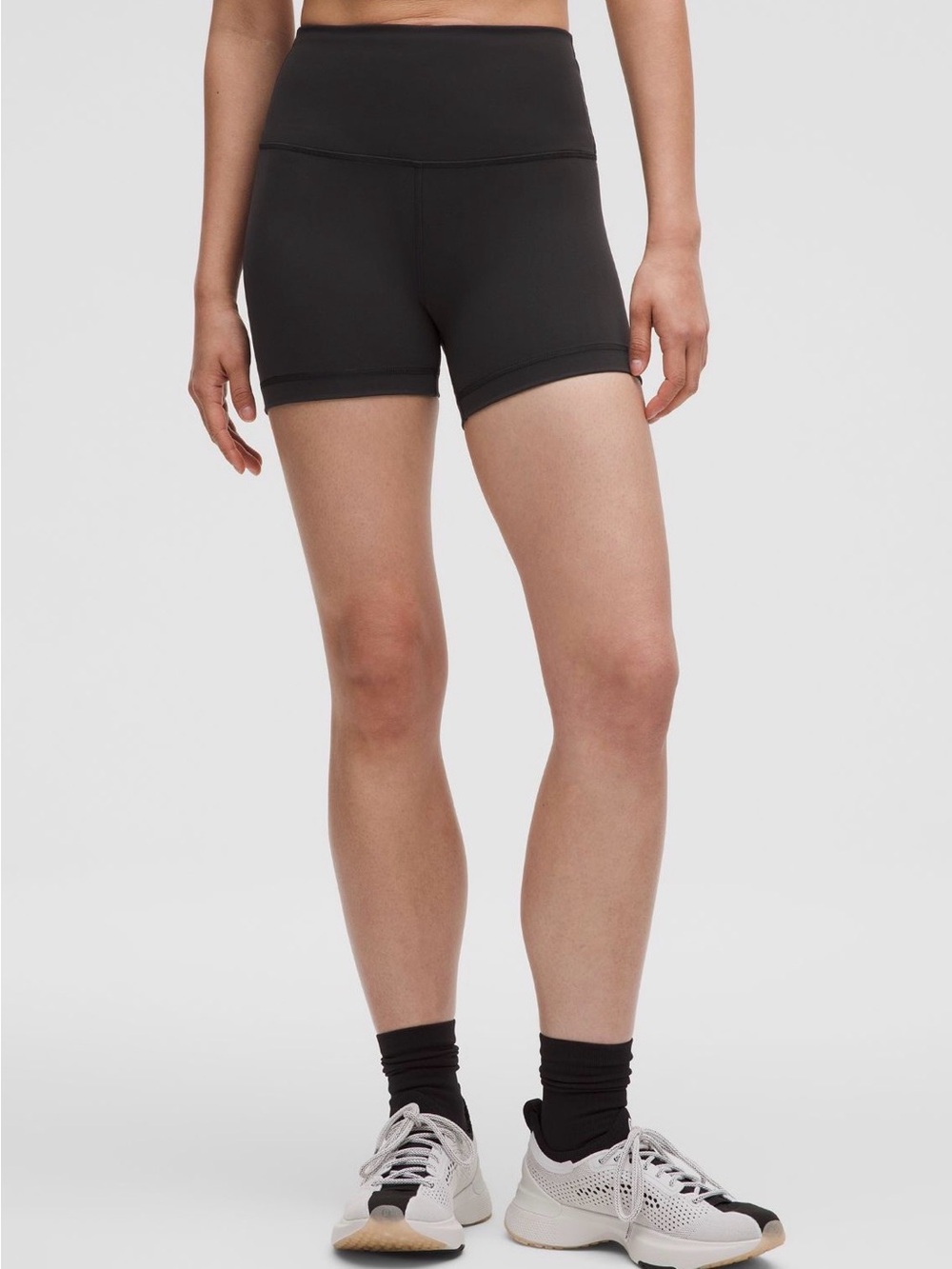 lululemon Wunder Train High-Rise Shorts 4”